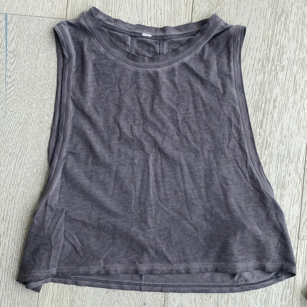 Womens Lululemon crop top gray
